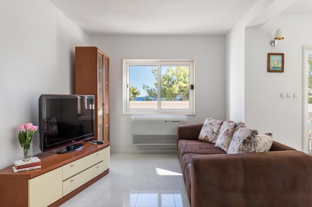Apartments Croatia 特罗吉尔 外观 照片