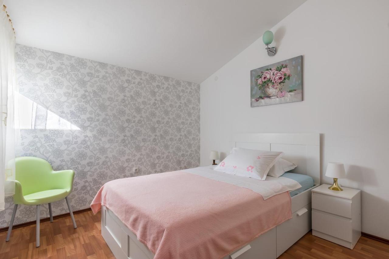 Apartments Croatia 特罗吉尔 外观 照片